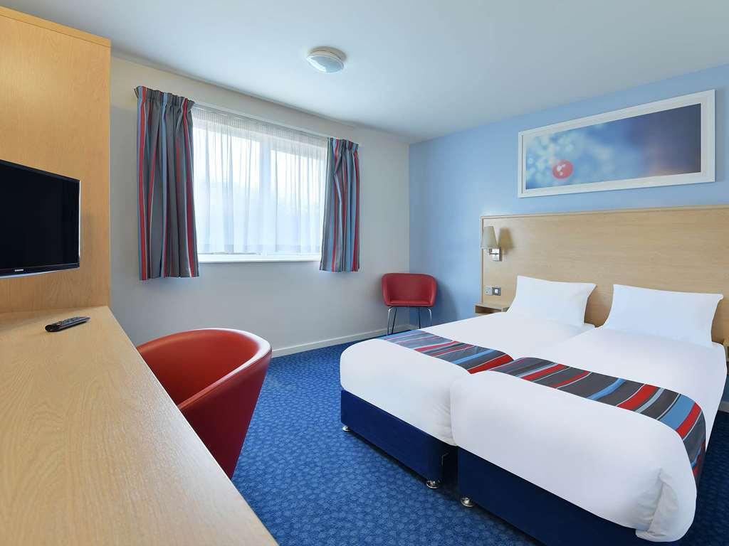 Travelodge Harlow Room photo