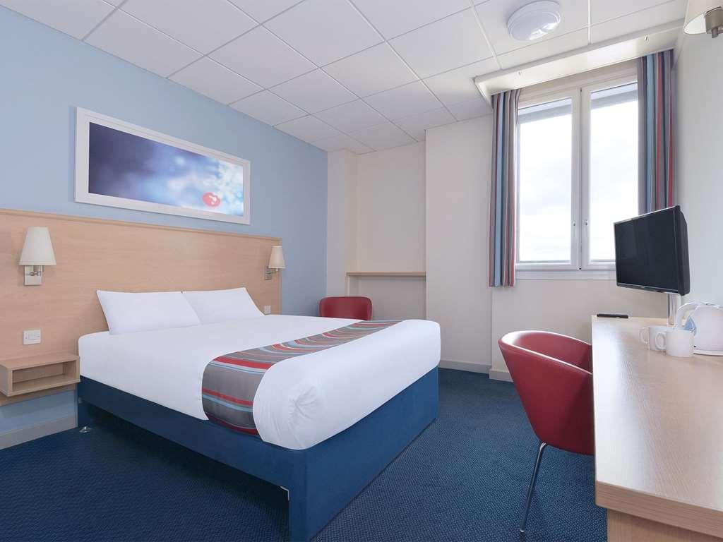 Travelodge Harlow Room photo