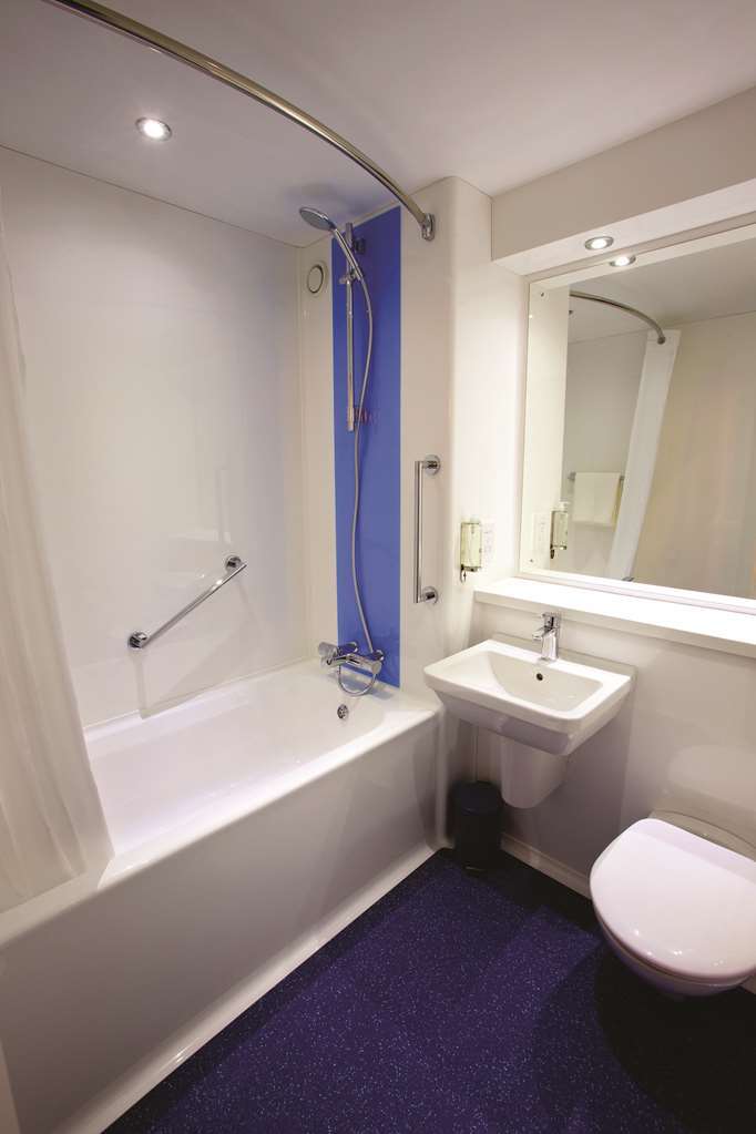 Travelodge Harlow Room photo